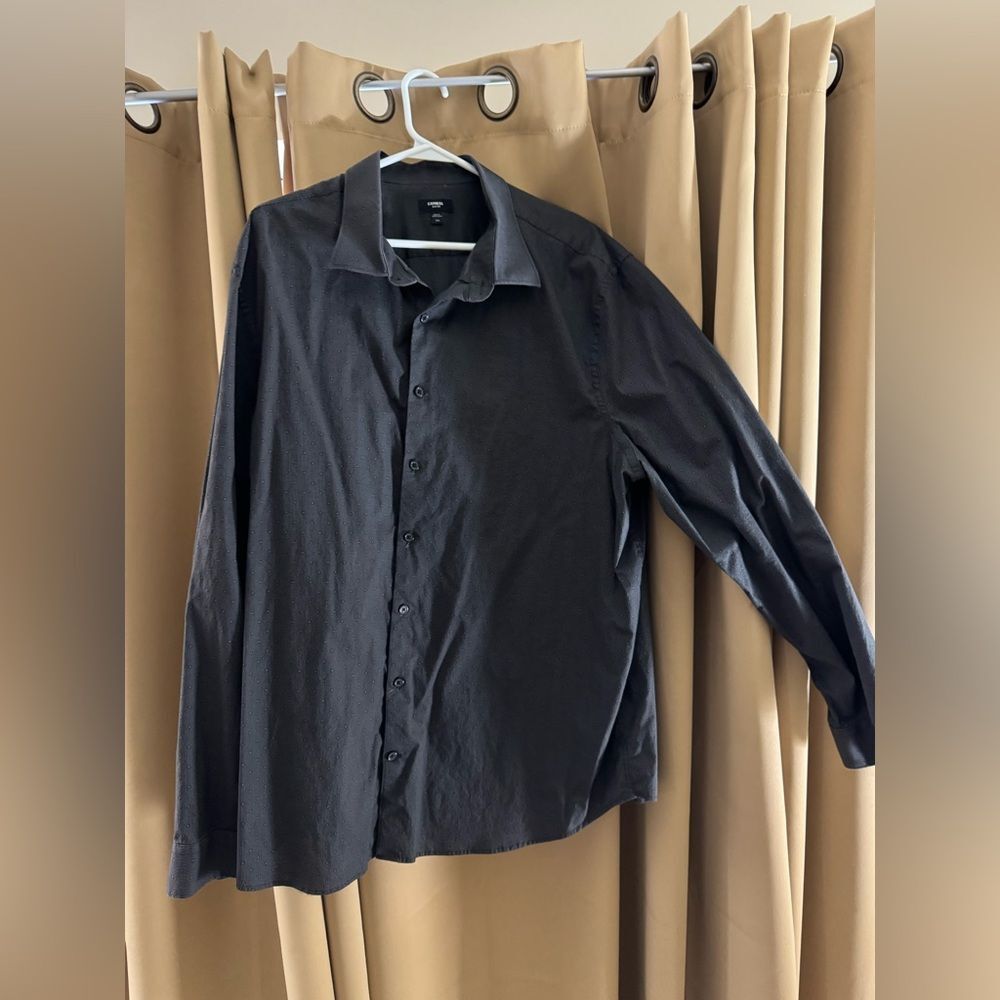 Mens express dress shirt slim fit 2xl dark black/grey with polka dot pattern.